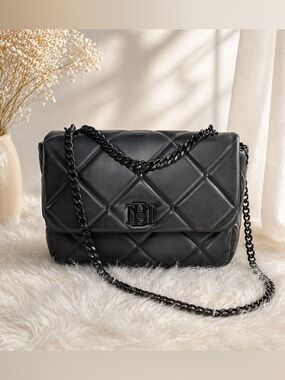 Badgley Mischka Black Quilted Shoulder Bag Chain Strap Chic Classic
